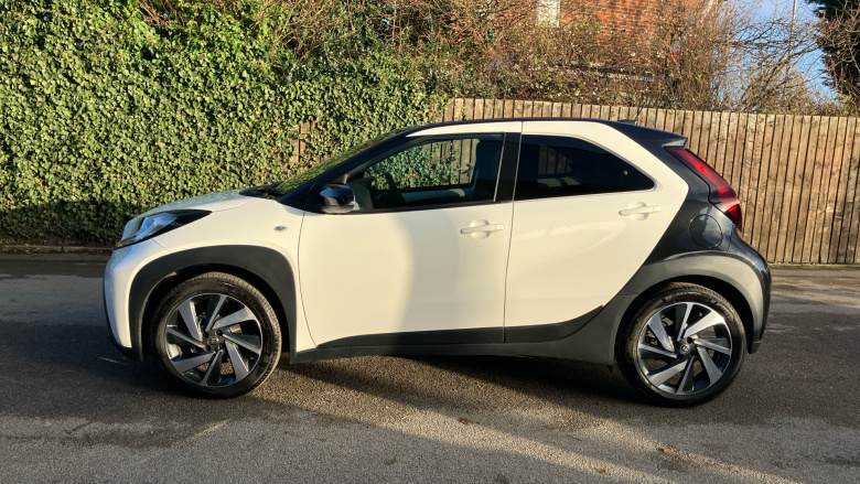 Toyota Aygo X 1.0 VVT-i Edge 5dr Petrol Hatchback